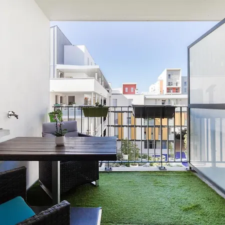 Apartment Appart Patte D Oie, Tramway, Aeroport, Calme. *