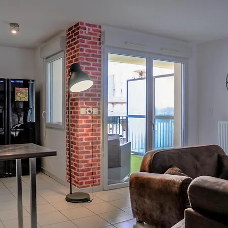 Apartamento Appart Patte D Oie, Tramway, Aéroport, Calme.